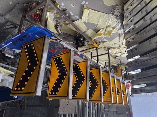 开封太阳能交通标牌的核心部件是电池,电池多久